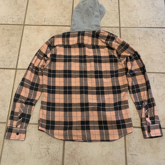 Amnesia Black & Peach Plaid Hooded Flannel Shirt - Size Medium - Picture 3 of 6